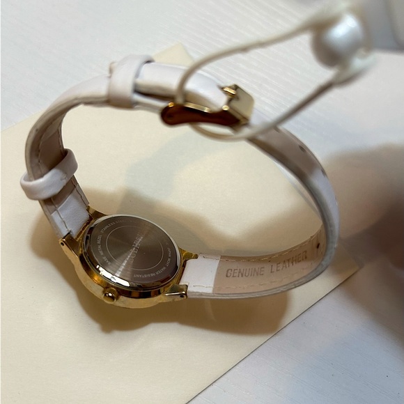 New Armitron white watch eclipse - Picture 7 of 8